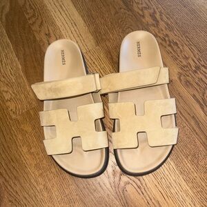Hermès Beige Sandals chypres
